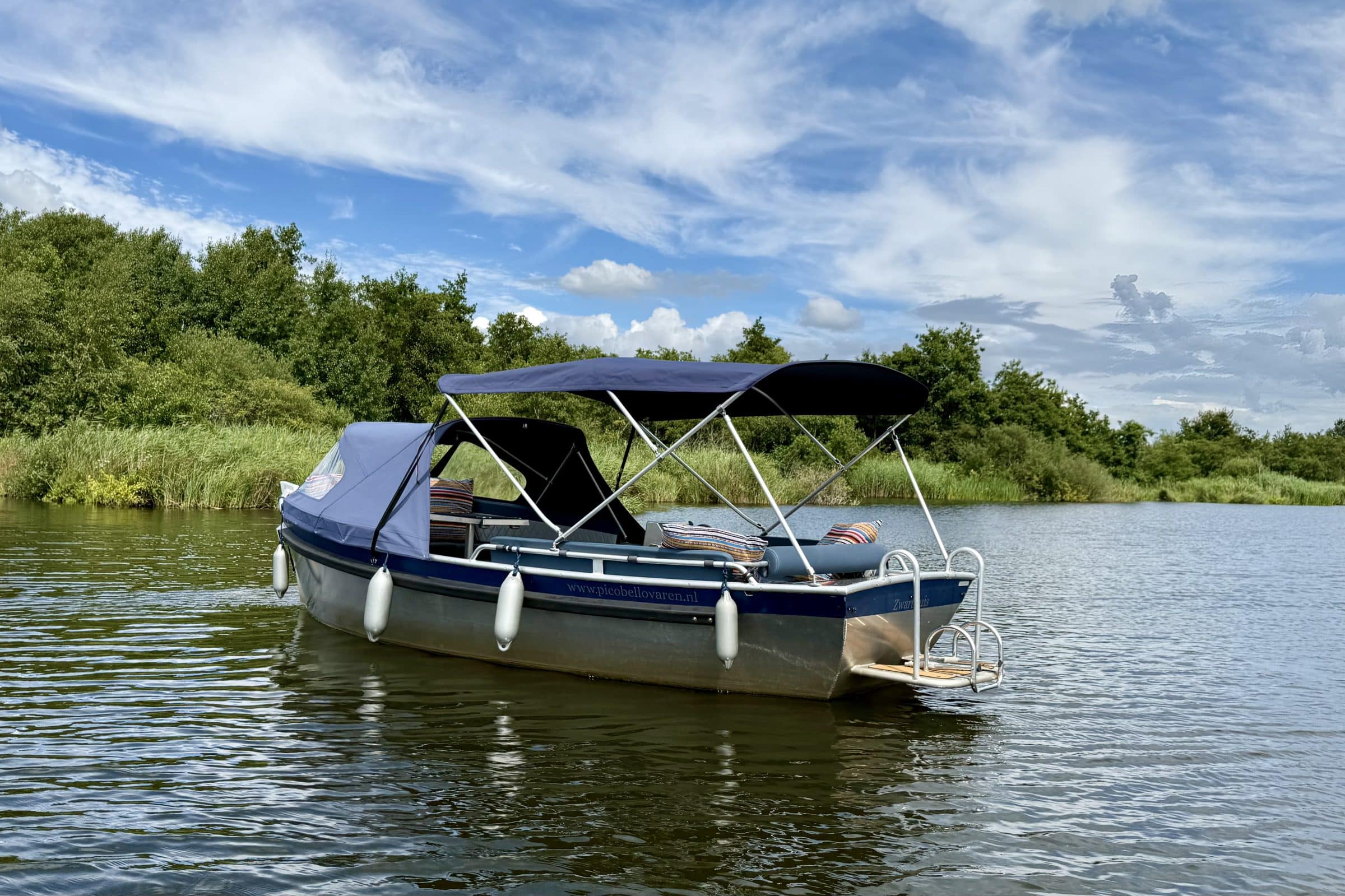 Sloep Pico Bello Varen